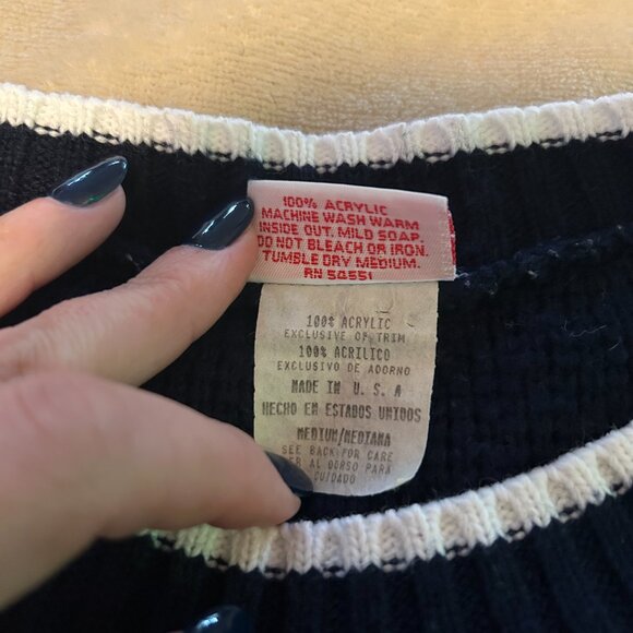 VINTAGE Snoopy & Friends Hawaiian Sweater - Picture 4 of 11